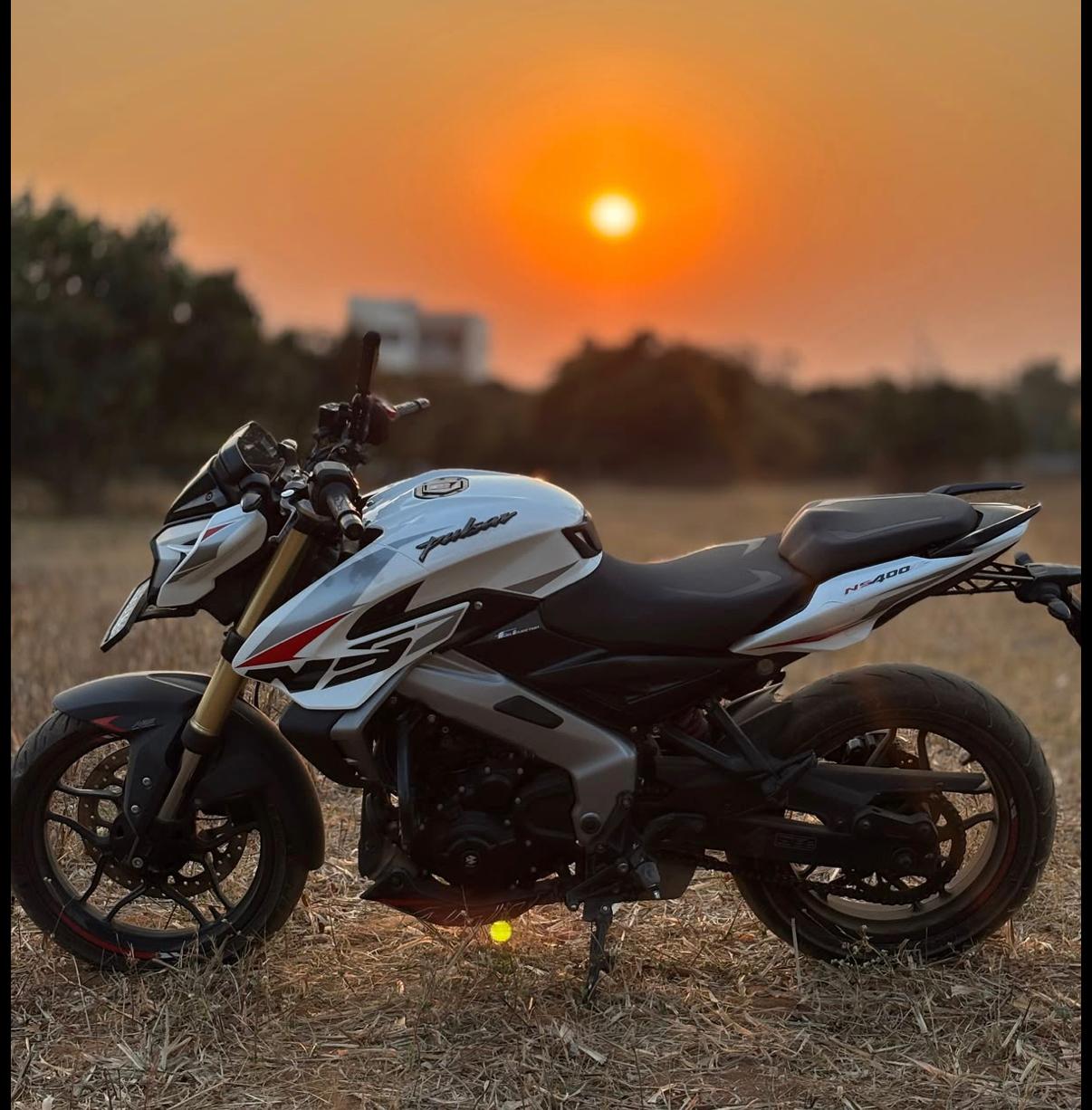 Bajaj Pulsar NS200 1
